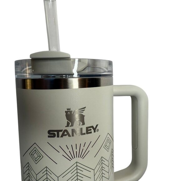 New NWT Winterscape Quencher H2.0 FlowState™ Tumbler | 40 OZ - Picture 6 of 11